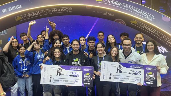 Faculdade PIT: 11 estudantes conquistam intercâmbio internacional