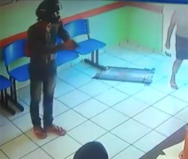 Dupla armada faz assalto em Igreja na capital piauiense
