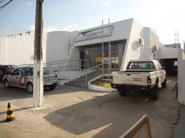 Presos elementos procurados pela pol&iacute;cia de Floriano.(Imagem:FlorianoNews)