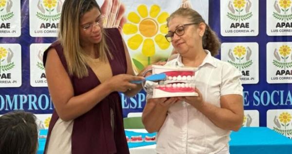 OdontoSesc II leva saúde bucal para alunos da Apae em Luís Correia