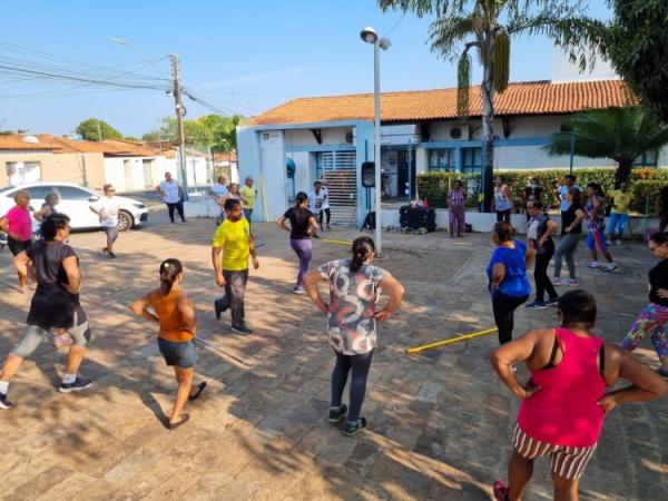 N&uacute;cleo de Atividade F&iacute;sica da UBS Jos&eacute; Paraguass&uacute; re&uacute;ne dezenas de participantes.(Imagem:Secom)