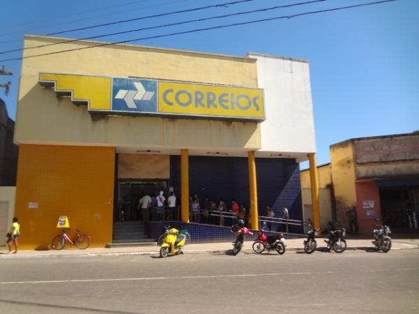 Ag&ecirc;ncia dos Correios de Floriano tem novo diretor.(Imagem:FlorianoNews)
