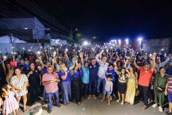 Ciro participa de eventos com multid&atilde;o e diz ter orgulho de ser o 
