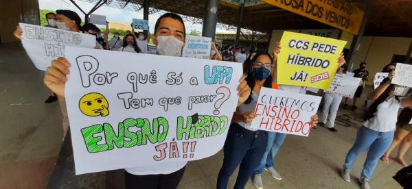 Estudantes da UFPI pedem retorno das aulas em formato h&iacute;brido.(Imagem:Marcos Teixeira/TV Clube)
