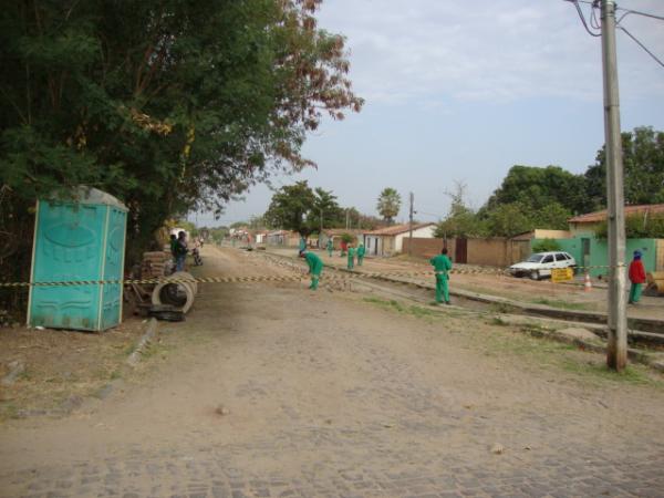Obras do Esgotamento Sanit&aacute;rio na Galeria(Imagem:Amarelinho)