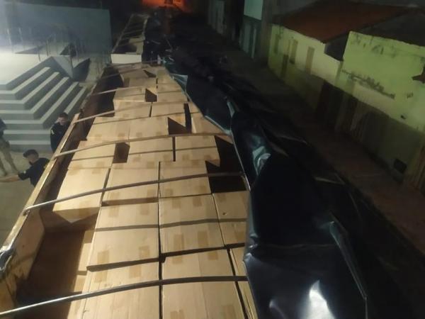PRF prende homem por contrabando e apreende 390 mil maços de cigarros em Eliseu Martins, Sul do PI