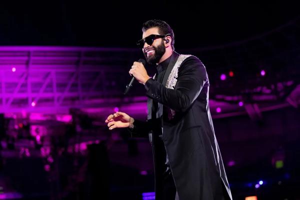 Gusttavo Lima revê 15 anos de carreira em álbum ao vivo com inédita "Solteiro frustrado"