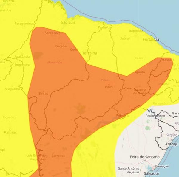 Chuva alaga estrada e invade hospital no Sul do Piauí; meteorologia prevê temporais nesta segunda