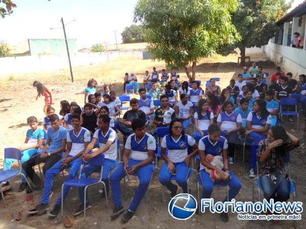 Lindolfo Uchoa realiza culmin&acirc;ncia do Projeto Resgatando o Folclore Brasileiro.(Imagem:FlorianoNews)