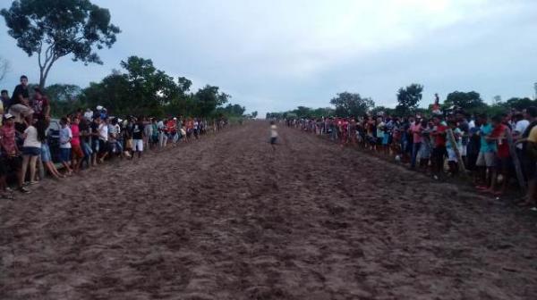 Festa do Vaqueiro movimenta tarde de domingo em Floriano