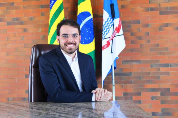 Governo inicia cadastro para auxílio emergencial de profissionais dos setores de bares, restaurantes