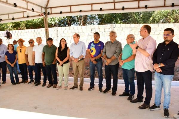 129 ANOS: Prefeitura de Floriano entrega pavimentação no bairro Rede Nova executada com recursos próprios(Imagem:Secom)