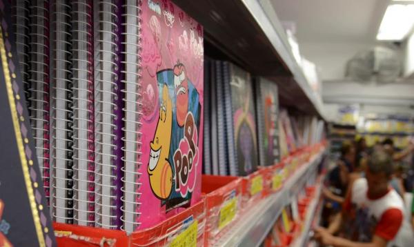 Pesquisa é fundamental para reduzir as despesas com material escolar
