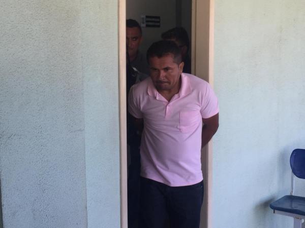Marido é preso suspeito de matar e enterrar mulher no quintal de casa no Litoral do Piauí