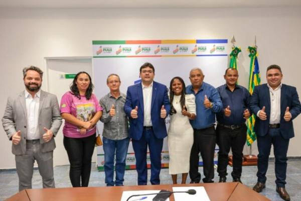 Governador recebe lideran&ccedil;as de Altos e Miguel Alves para estabelecer a&ccedil;&otilde;es priorit&aacute;rias em cada munic&iacute;pio(Imagem: Jorge Bastos)