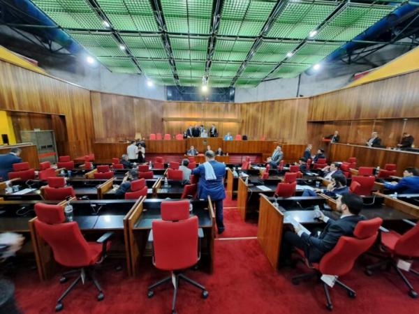 Plenário da Assembleia aprova LDO que estima receita de R$ 15,2 bilhões para 2024