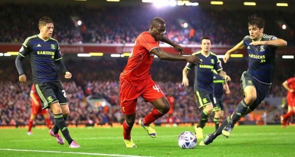 Atua&ccedil;&atilde;o de Balotelli contra o Middlesbrough motiva cr&iacute;ticas de Barton pelo Twitter.(Imagem:Getty Images)