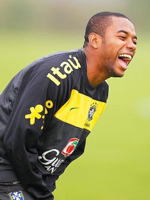 Robinho cita erros e diz que Seleção precisa entrosar mais