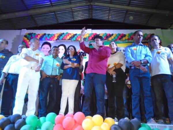 Conven&ccedil;&atilde;o do PMDB oficializa candidato &agrave; Prefeitura de Floriano.(Imagem:FlorianoNews)