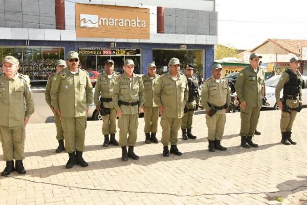 Hasteamento das bandeiras abre as comemora&ccedil;&otilde;es do dia 7 de setembro em Floriano.(Imagem:SECOM)
