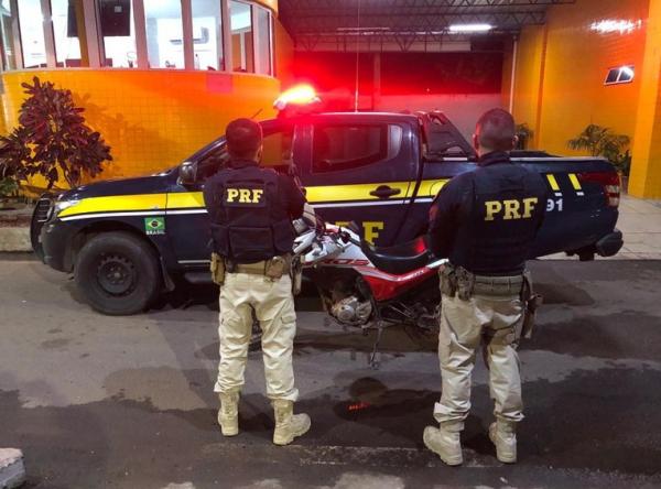 Motocicleta roubada há menos de um mês é recuperada pela PRF em Floriano
