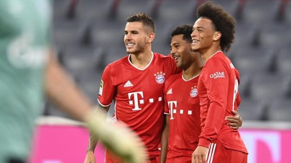 Insaciável, Bayern massacra o Schalke na estreia do Campeonato Alemão: 8 a 0
