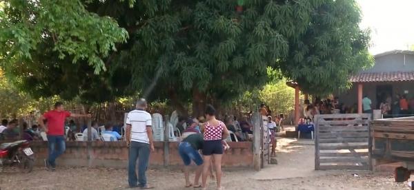 Vel&oacute;rio de &Eacute;rika Pereira acontece na resid&ecirc;ncia da fam&iacute;lia.(Imagem:TV Clube)