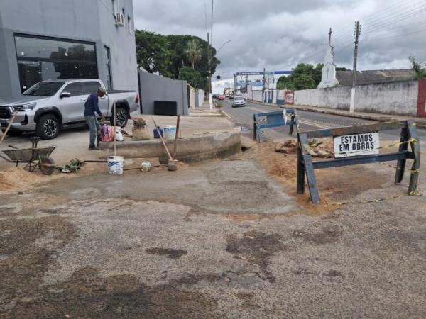 Prefeitura de Floriano realiza operação Tapa-Buracos em 14 bairros no mês de fevereiro(Imagem:Secom)