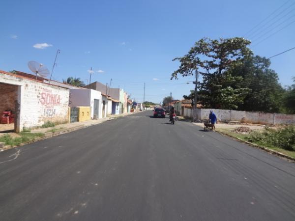 Conclu&iacute;da a pavimenta&ccedil;&atilde;o asf&aacute;ltica na Rua Sete de Setembro.(Imagem:FlorianoNews)
