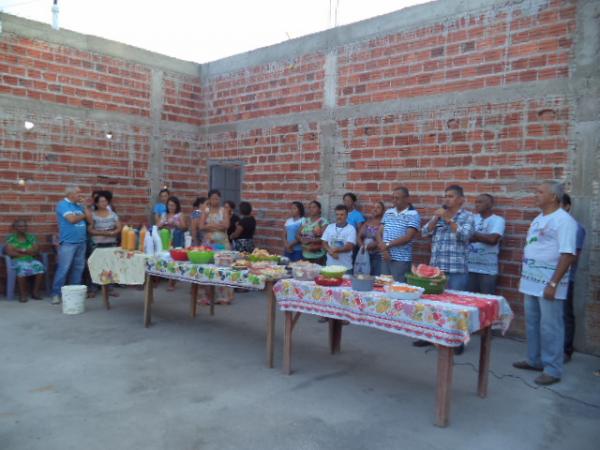 Caf&eacute; partilhado(Imagem:FlorianoNews)