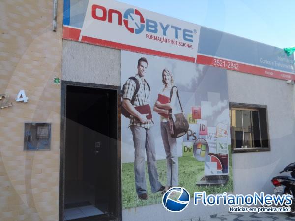 On Byte Forma&ccedil;&atilde;o Profissional (Imagem:FlorianoNews)