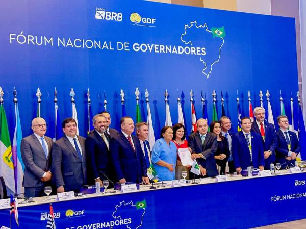 Rafael assina adesão a programa nacional de saúde para ampliar oferta a consultas com especialistas