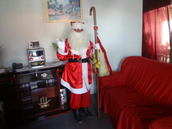Papai Noel faz a alegria da crian&ccedil;ada em Floriano.(Imagem:FlorianoNews)