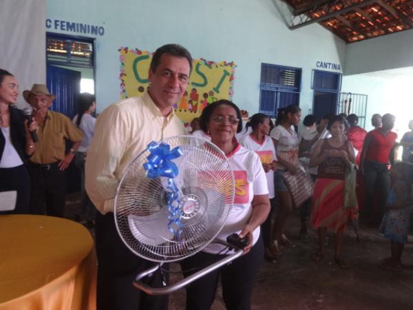 CRAS I realizou festa em homenagem as m&atilde;es.(Imagem:FlorianoNews)
