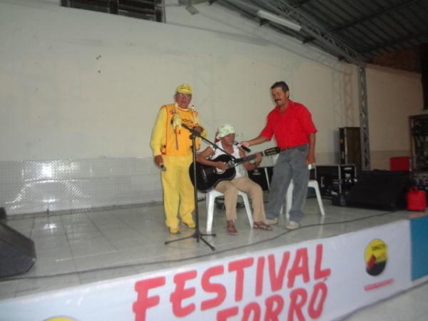 Projeto Amarelinho realizou Festival de Forr&oacute; 2012.(Imagem:FlorianoNews)