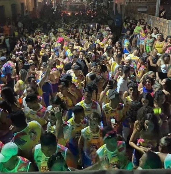 Bloco de carnaval Mucur&atilde;o em Lu&iacute;s Correia, litoral do Piau&iacute;.(Imagem:Arquivo Pessoal)