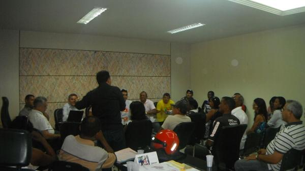 Presidentes de Associa&ccedil;&otilde;es de Moradores participaram de reuni&atilde;o com Infraestrutura.(Imagem:FlorianoNews)