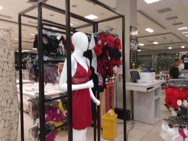 Come&ccedil;a em Floriano a promo&ccedil;&atilde;o Outlet Moda Para&iacute;ba.(Imagem:FlorianoNews)