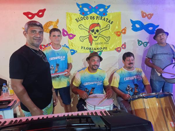 2ª Prévia de carnaval do SINTE Floriano agita Clube dos Professores