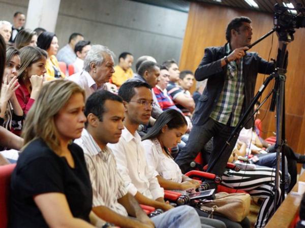 Audiência Pública na ALEPI vai debater contratação de professores da UESPI