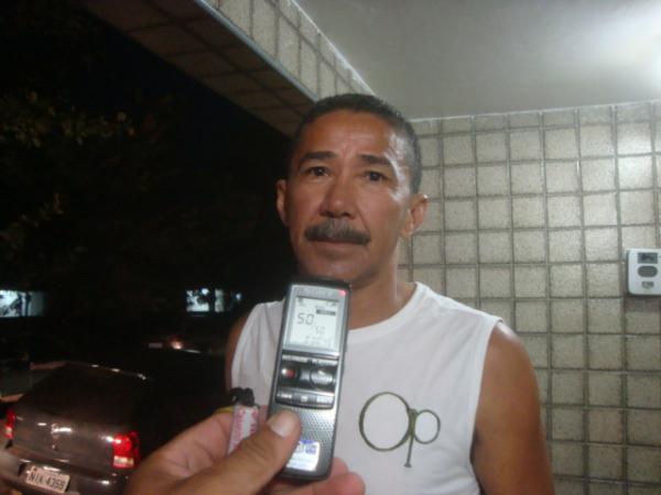 Fef&ecirc; - Entrevista sobre as escolas de samba(Imagem:Reda&ccedil;ao)