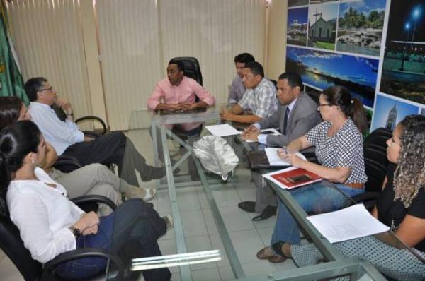 Prefeitura de Floriano apresenta ao TCE proposta de parcelamento de débitos