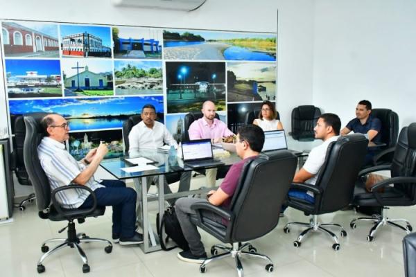 Prefeitura e CEF querem concluir obras do Avan&ccedil;ar Cidades ainda neste semestre em Floriano(Imagem:Secom)