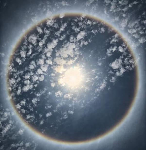 Sinal de chuva? Halo solar se forma ao redor do sol e chama a atenção no Piauí