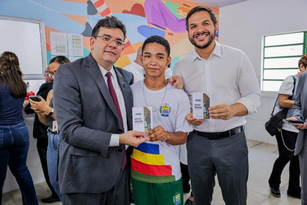 Ao inaugurar reforma de escola em Teresina, Rafael Fonteles destaca universaliza&ccedil;&atilde;o do ensino integral e profissional no Piau&iacute;(Imagem:Gabriel Paulino)