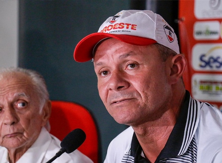 Marcinho Guerreiro chega ao River e quer time unido
