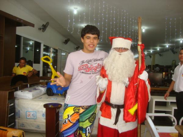 Momento Papai Noel(Imagem:reda&ccedil;ao)