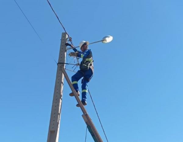 Prefeitura de Floriano realiza quase 600 atendimentos na iluminação pública durante o mês de maio