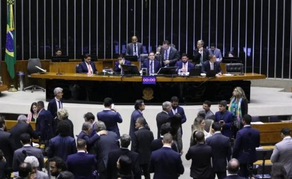 Câmara aprova Projeto de Lei Antifacção; quatro deputados do Piauí votaram contra