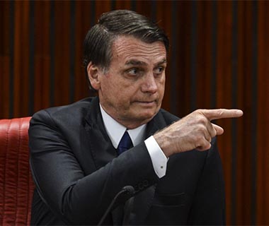 "Meu governo terá perfil técnico na Anvisa", escreve Bolsonaro no Twitter